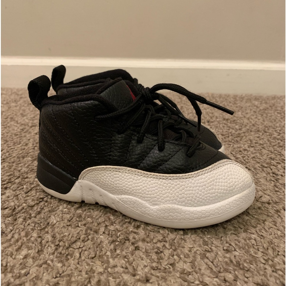 Air Jordan 12 TD playoff 2022